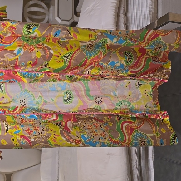 Trina Turk Multicolor Silk Floral Robe - Picture 4 of 15